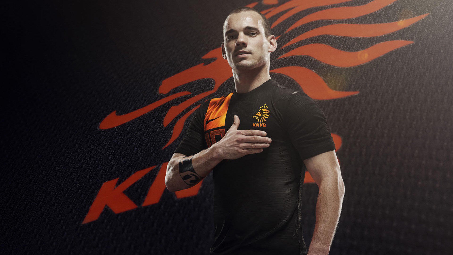 -史上最精彩的“妙传”瞬间：斯托亚科维奇在快攻中送出助攻绝杀！